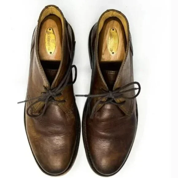 Frye James Brown Burnished Distressed Leather Chukka Boots - Size 7.5